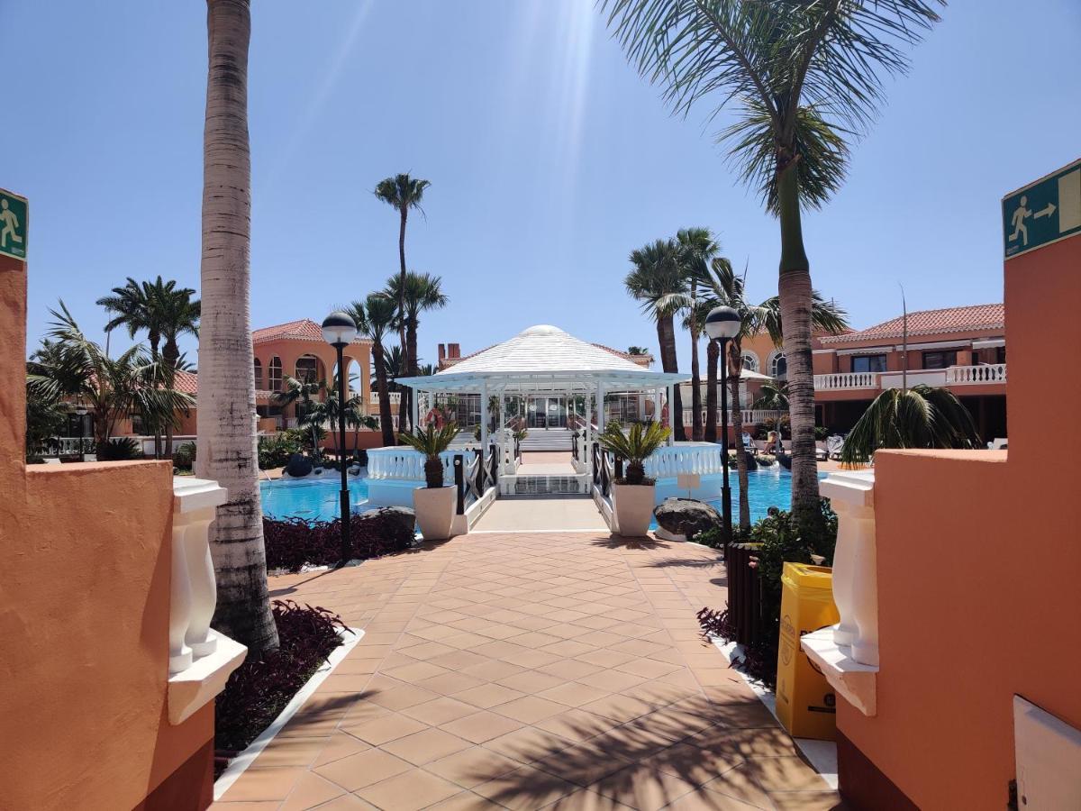 Apartment Seafront Royal Garden Mile